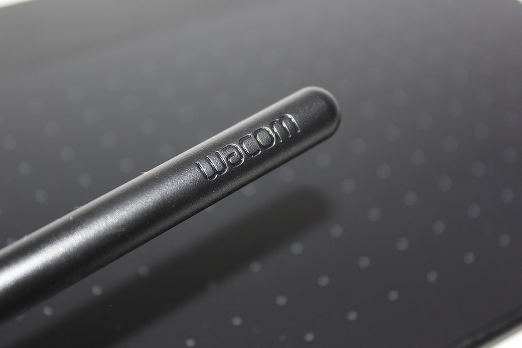 Tablette graphique wacom stylo marque